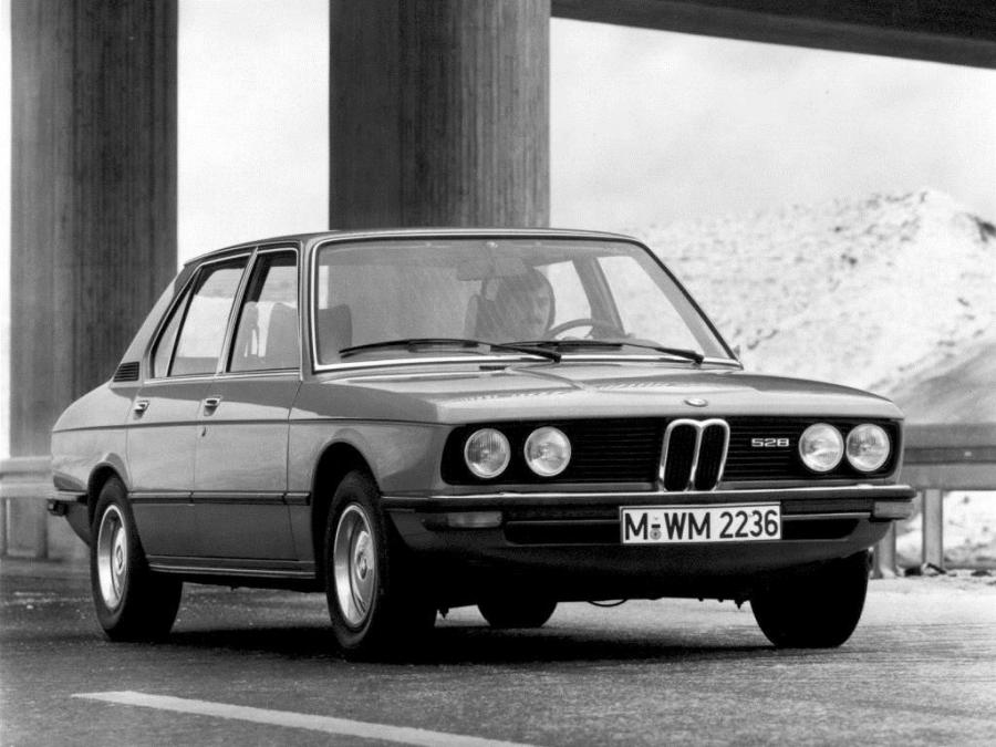  BMW 528 Sedan 1975 года  (фото 1 из 8)